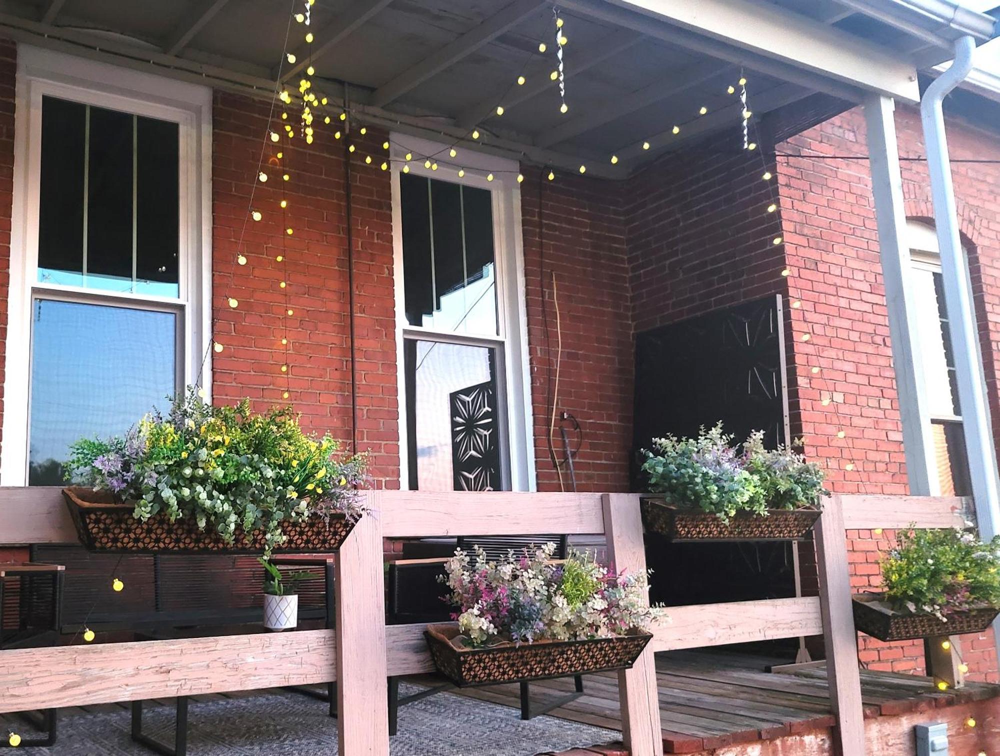 Spacious Luxury Apt In Historic Downtown - Oh Amish Country Millersburg Exteriér fotografie