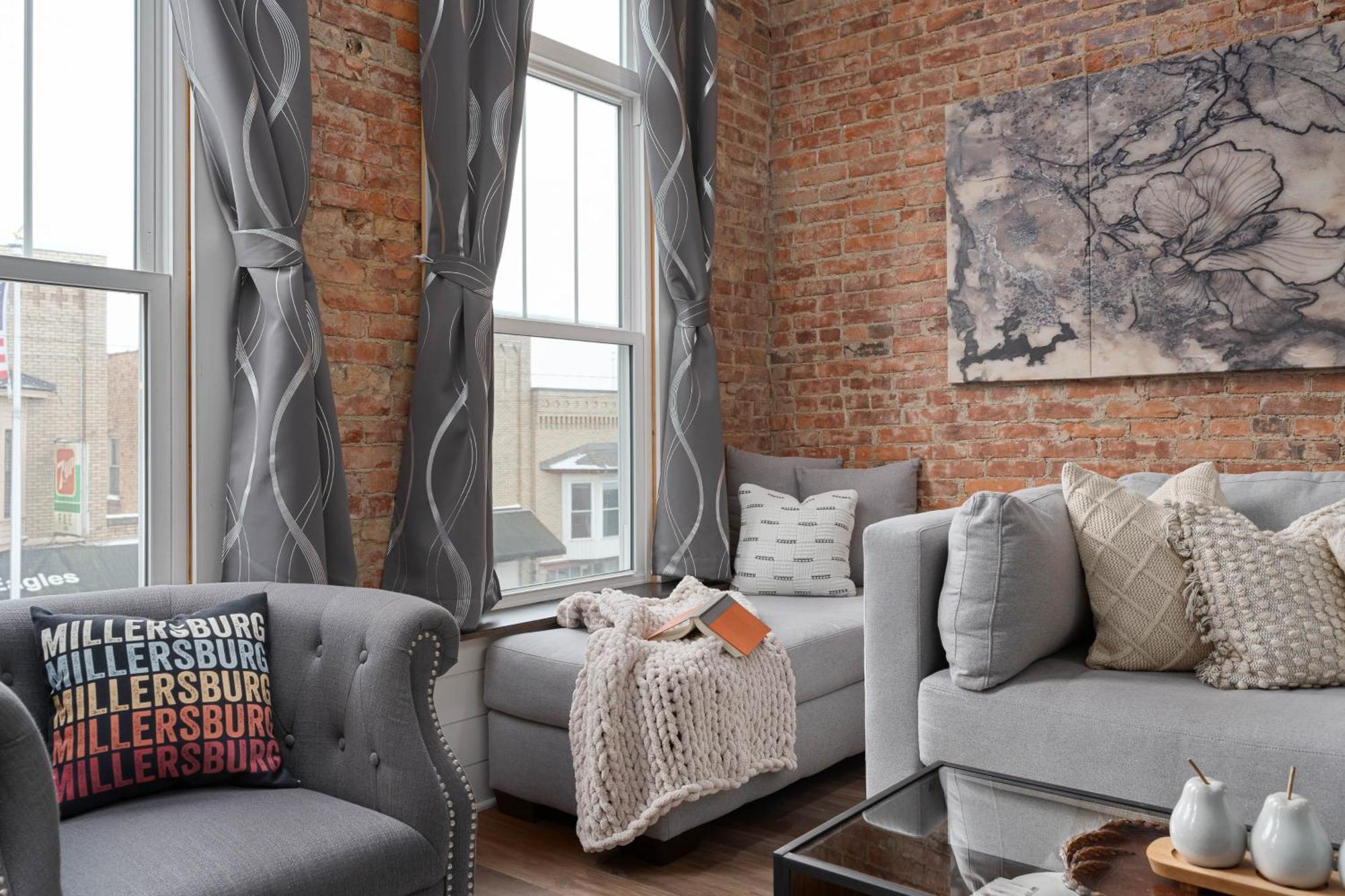 Spacious Luxury Apt In Historic Downtown - Oh Amish Country Millersburg Exteriér fotografie