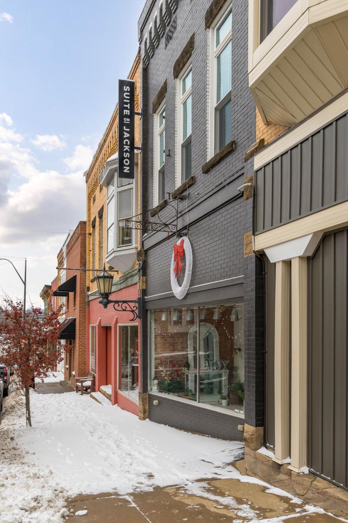 Spacious Luxury Apt In Historic Downtown - Oh Amish Country Millersburg Exteriér fotografie